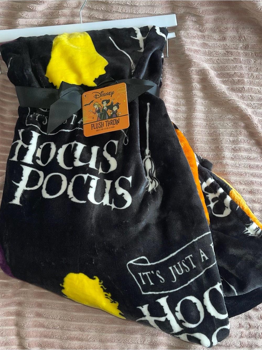 Disney Hocus Pocus Plush Throw